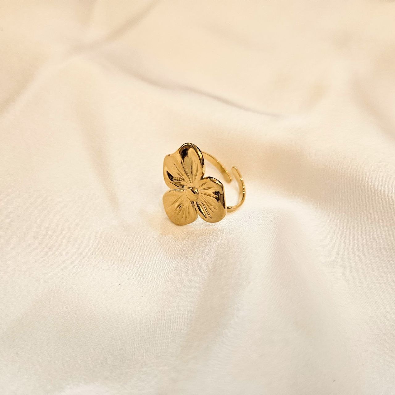 Bague Acier Doré Fleur