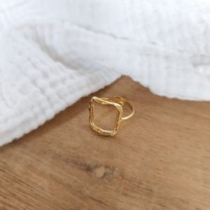 Bague carré or fondu